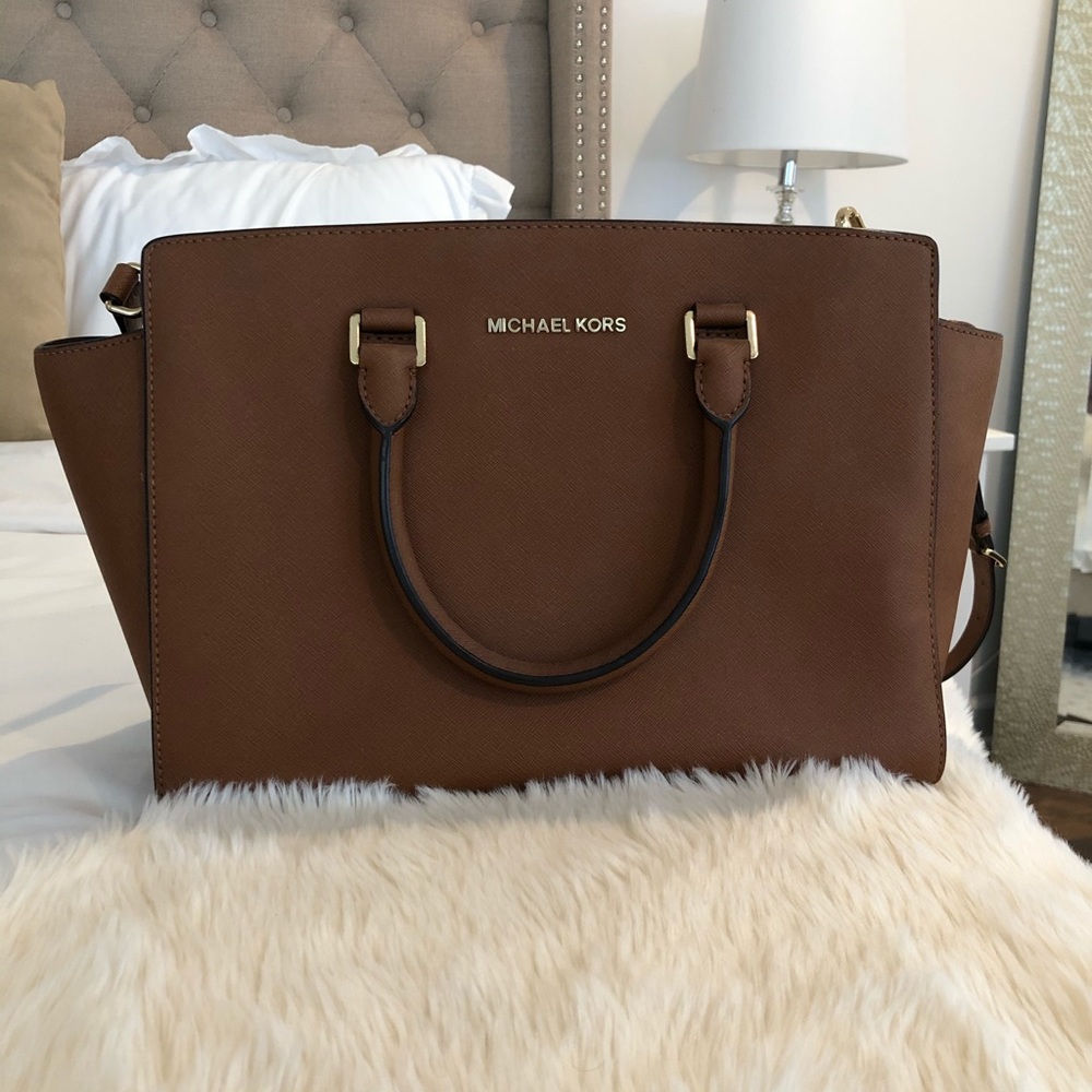 Michael Kors Large Saffiano Leather Selma Satchel
